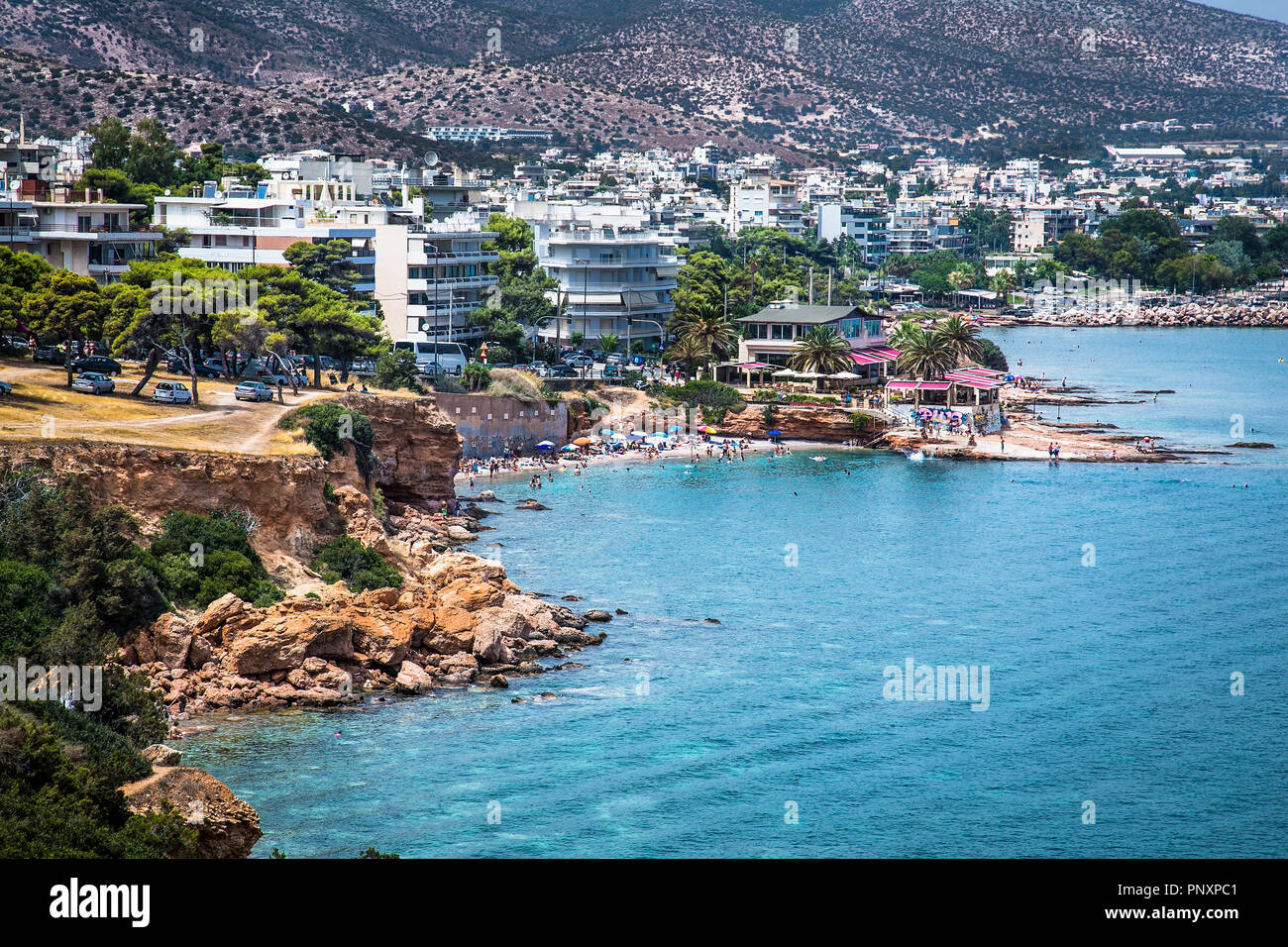 Panoramablick auf Varkiza Küste in Vari, Athen, Griechenland. Stockfoto