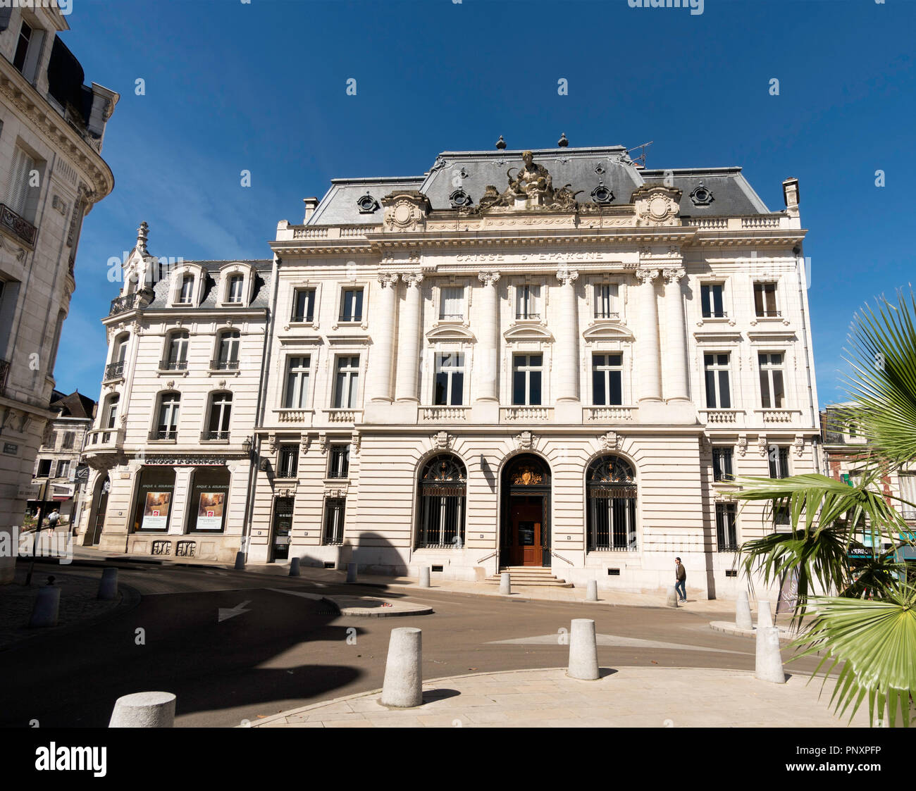 Das Gebäude der Caisse d'Epargne de Bourgogne in Dijon, Burgund, Frankreich, Europa Stockfoto
