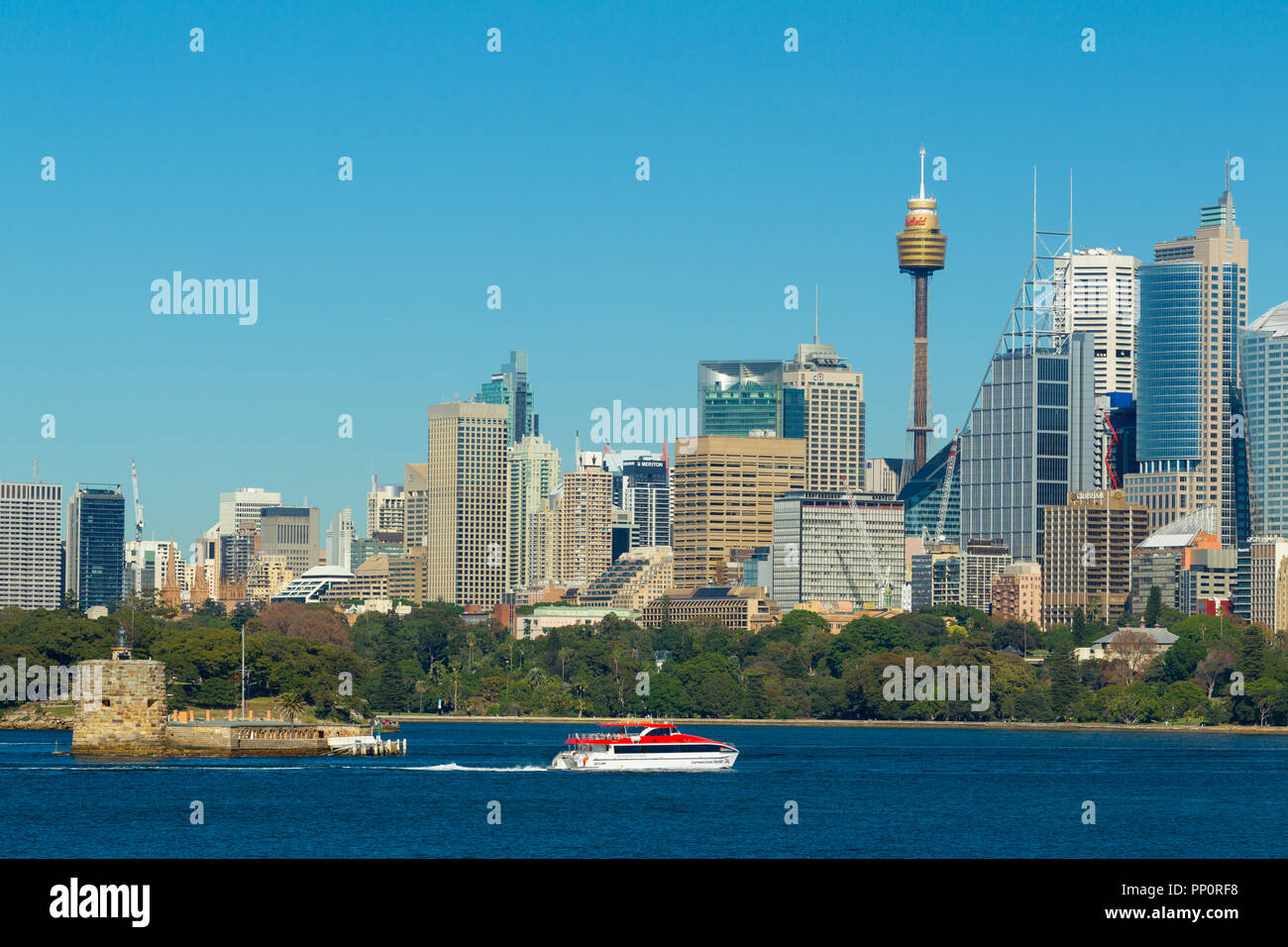 Sydney, Australien, über Sydney Hafen, die Skyline der Stadt und Fort Denison. Stockfoto