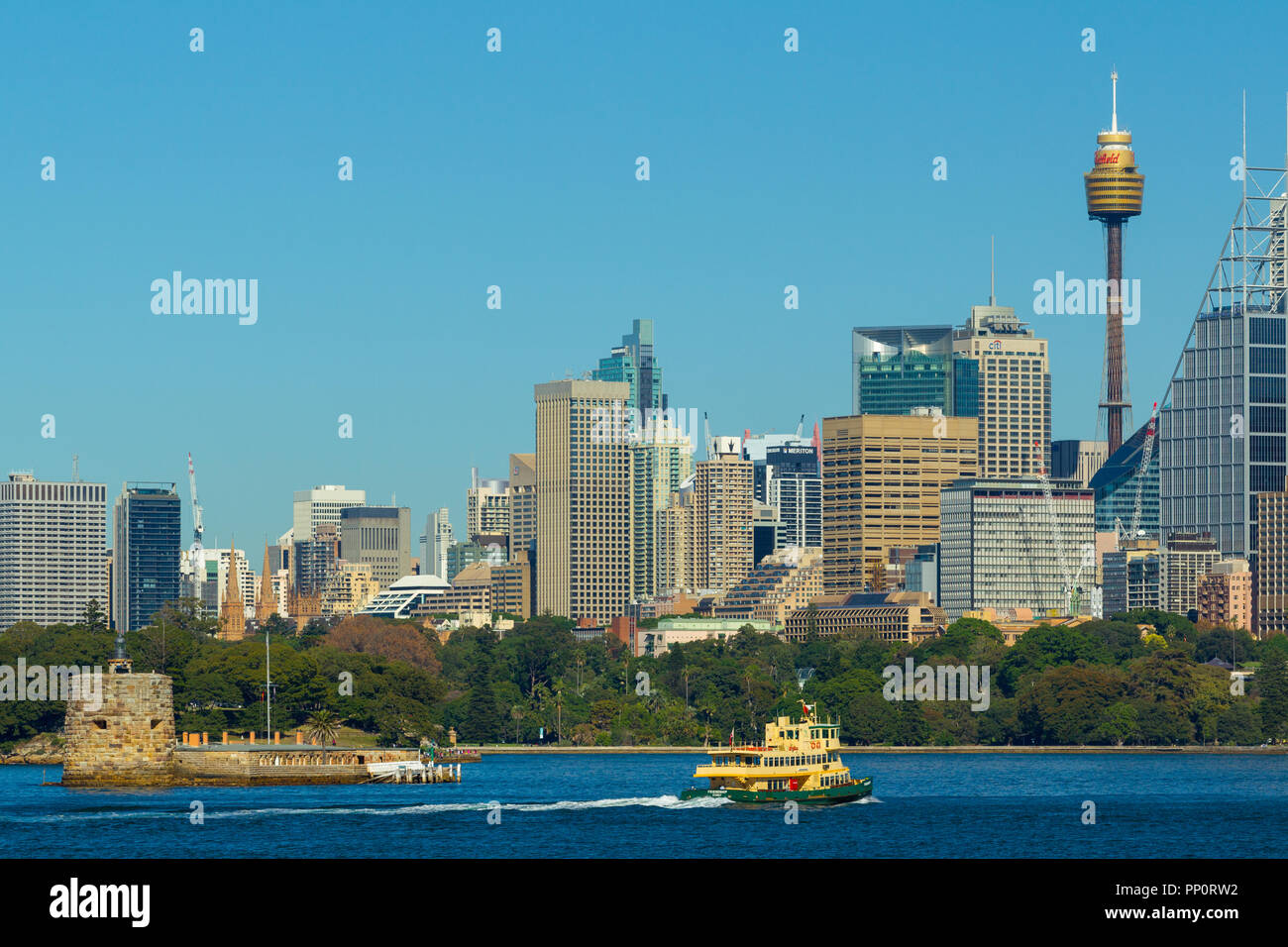 Sydney, Australien, über Sydney Hafen, die Skyline der Stadt und Fort Denison. Stockfoto