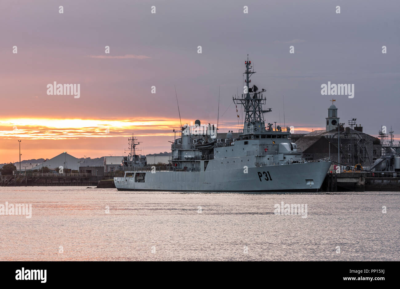 Haulbowline , Cork, Irland. 23. September, 2018. Naval Patrol Schiff L. É. Eithne am Morgen in ihrem Heimathafen Haulbowline Marinestützpunkt, Co Cork, Irland. Quelle: David Creedon/Alamy leben Nachrichten Stockfoto