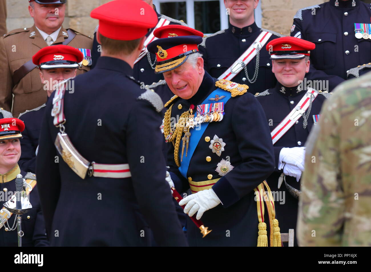 Bramham Park, Großbritannien. 22 Sep, 2018. Seine königliche Hoheit Prinz von Wales Besuch in Bramham Park eine Weihe Service zu besuchen und die Königinnen, die eigenen Yeomanry mit einem neuen Guidon zu präsentieren. Credit: Yorkshire Pics/Alamy leben Nachrichten Stockfoto