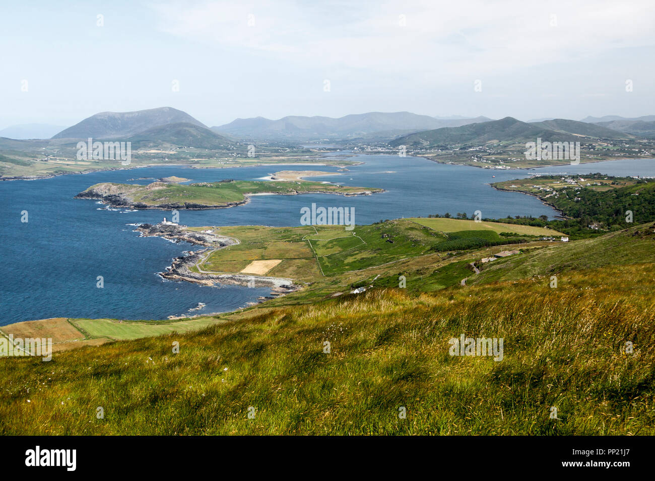 Die Insel Valentia (in Gälisch Dairbhre), westlich von Irland. Iveragh Halbinsel (County Kerry). Brücke in Portmagee. Fähre Knightstown Stockfoto