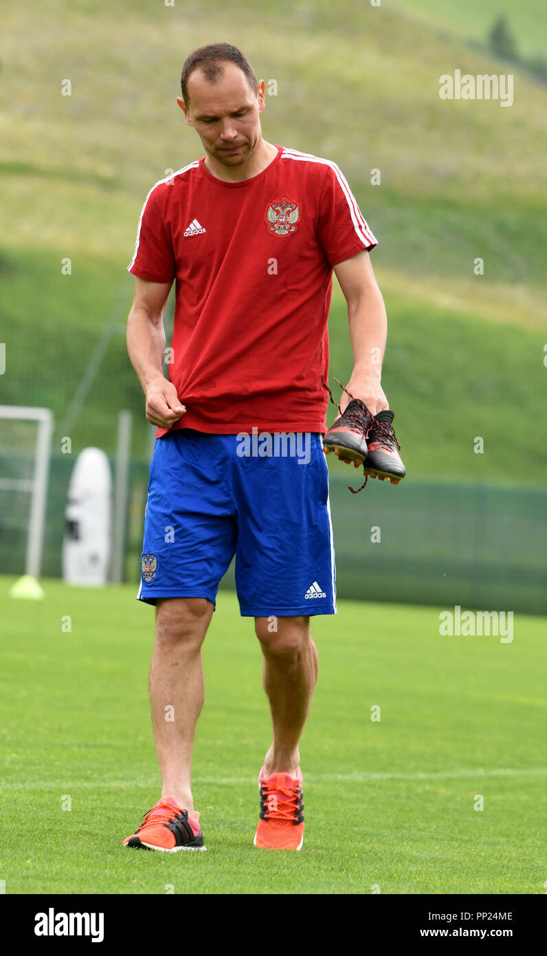 Neustift, Tirol, Österreich - Mai 22., 2018. Russische Fußball-Spieler Sergej Ignashevich während der Trainingslager in Neustift, Österreich. Stockfoto