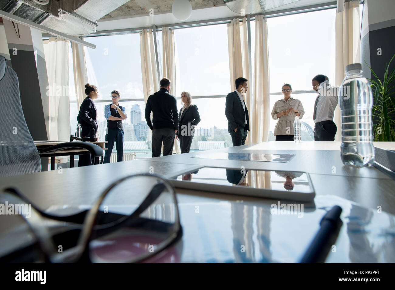 Business Leute, die Pause nach dem Treffen Stockfoto