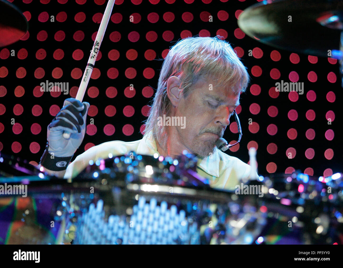 Frank Beard von ZZ Top führt im Konzert an der Mizner Park Amphitheater in Boca Raton, Florida am 12. März 2007. Stockfoto