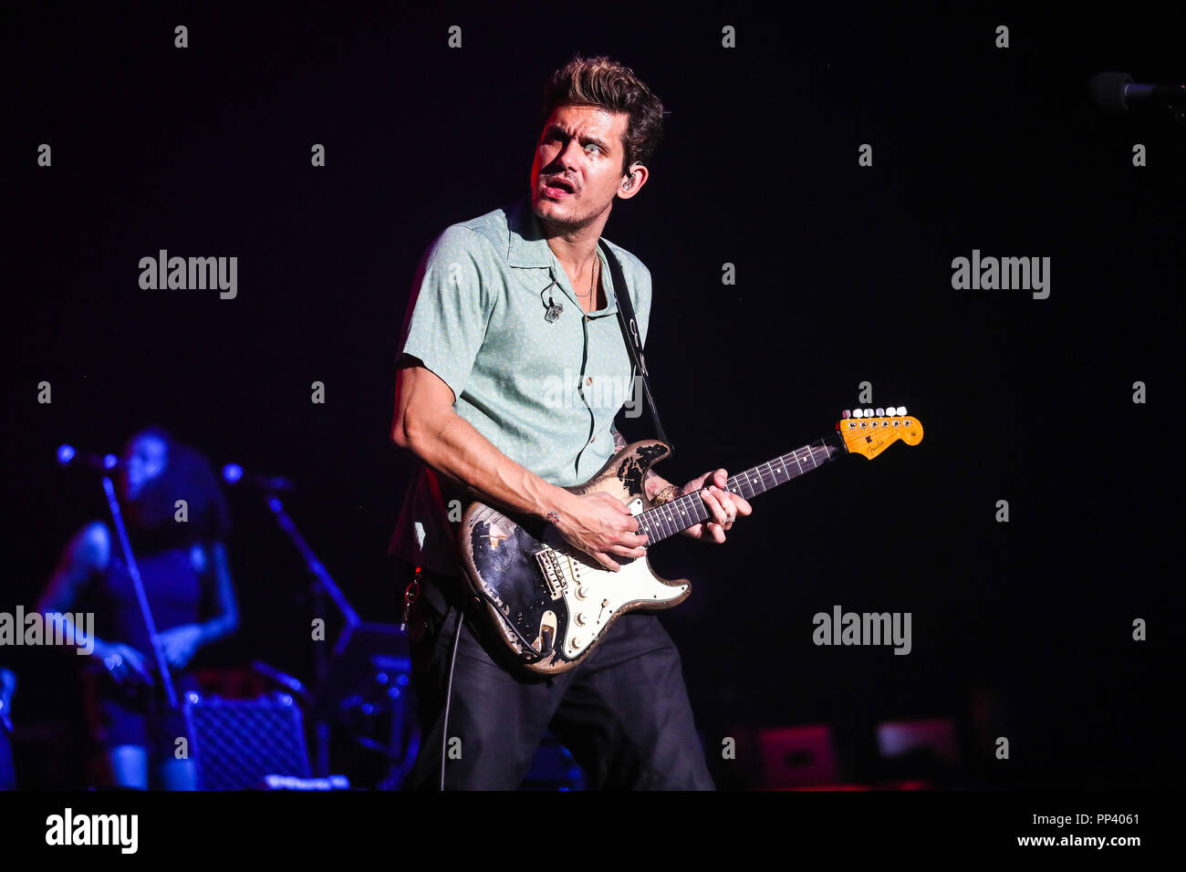 Musik Künstler JOHN MAYER führt in Nord-carolina als Teil seiner Tour 2017. John Clayton Mayer ist ein US-amerikanischer Sänger und Songwriter, Gitarrist und Musikproduzent. Stockfoto