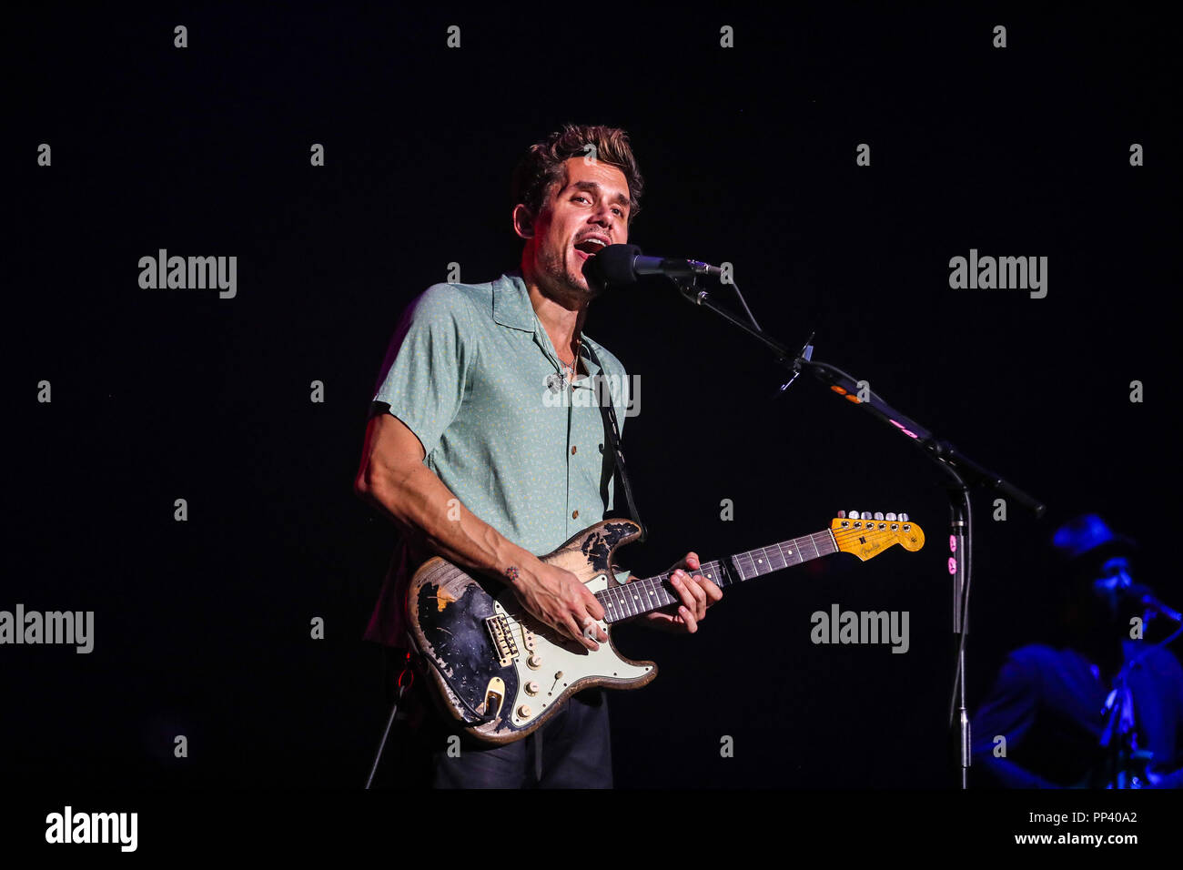 Musik Künstler JOHN MAYER führt in Nord-carolina als Teil seiner Tour 2017. John Clayton Mayer ist ein US-amerikanischer Sänger und Songwriter, Gitarrist und Musikproduzent. Stockfoto