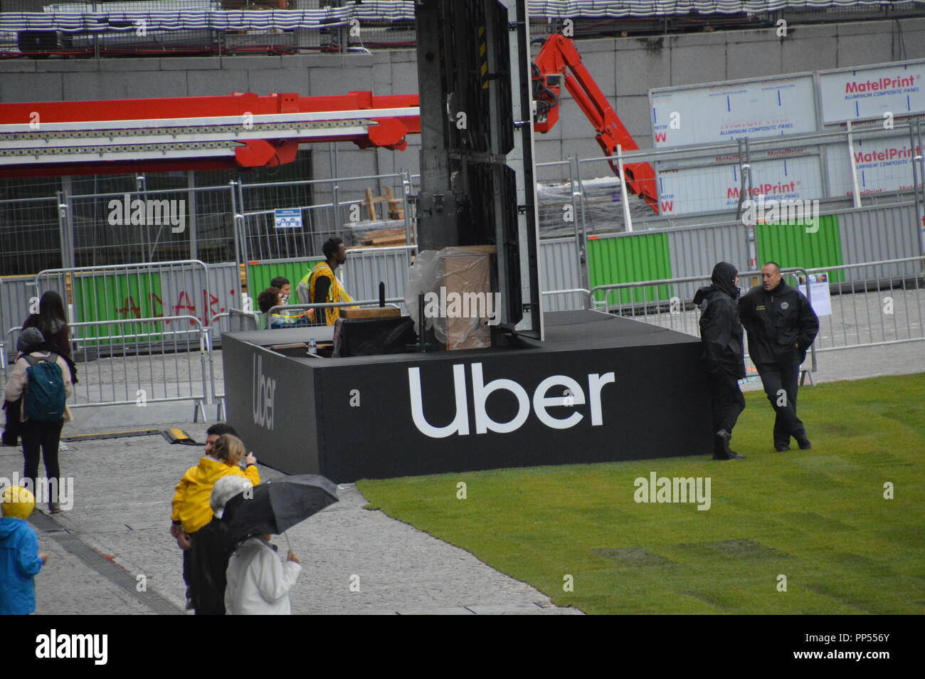 Paris, Frankreich. 23. September 2018. UberGreen Betrieb für die Woche der Mobilität: Rekultivierung des Centre Georges Pompidou, Paris, Frankreich, für jeden 2 km mit der App UberGreen ALPHACIT NEWIM/Alamy Leben Nachrichten getan Stockfoto