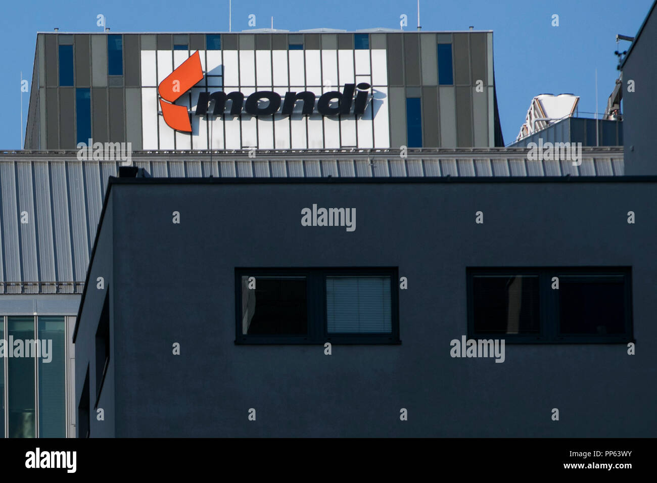 Ein logo Zeichen außerhalb des Hauptquartiers von Mondi in Wien, Österreich, am 5. September 2018. Stockfoto