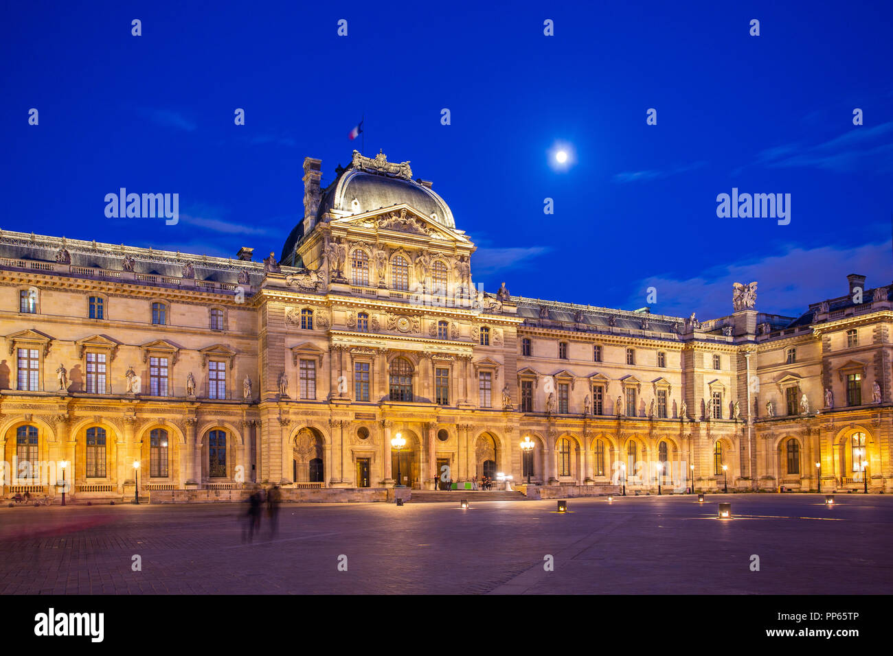 Paris Museum in der Nacht in die Stadt Paris, Frankreich. Stockfoto