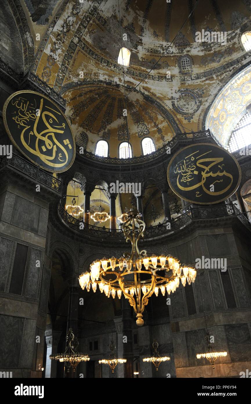 Turkei. Istanbul. Hagia Sophia. Innenraum. Stockfoto