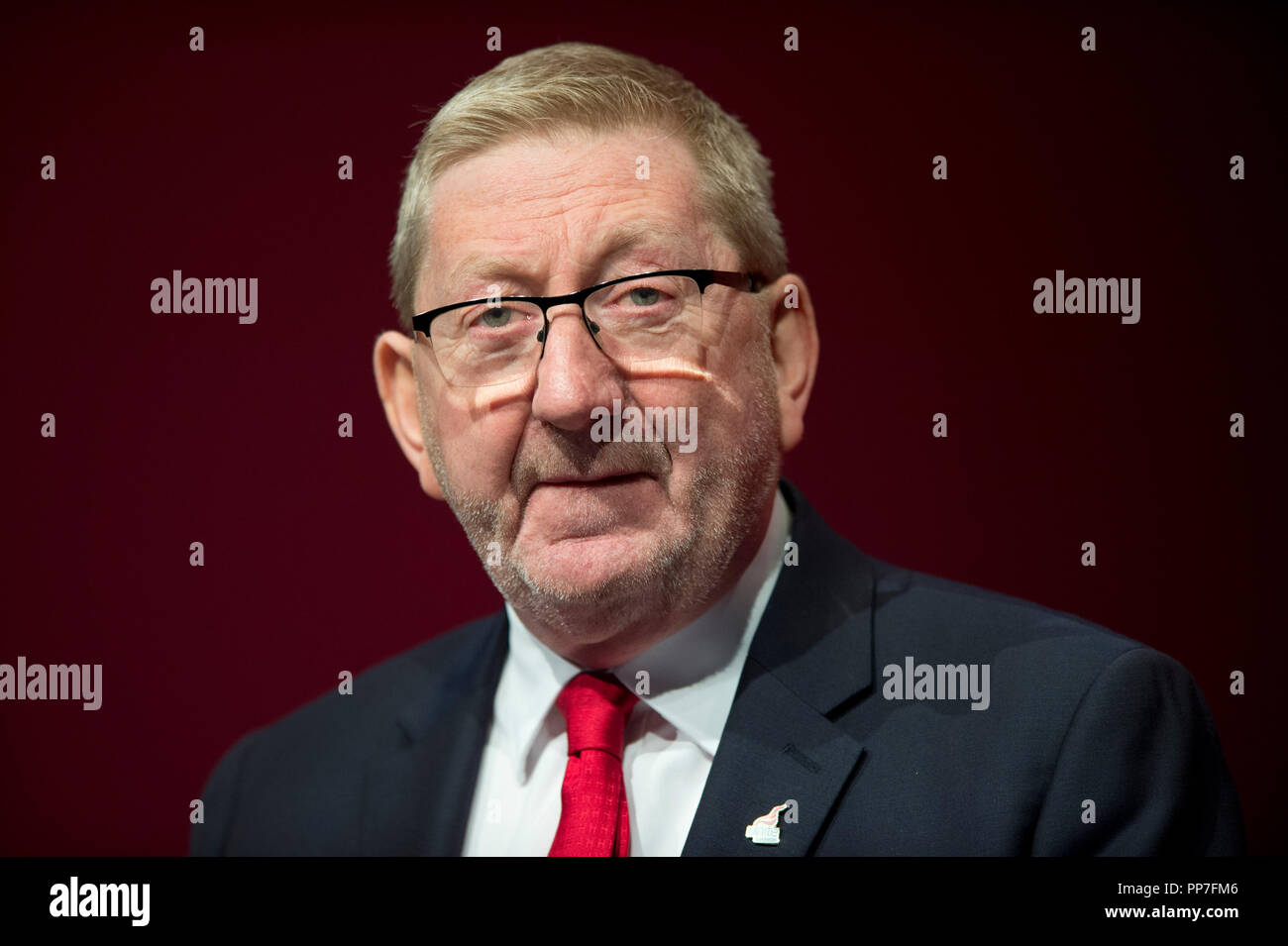 Liverpool, Großbritannien. 24 Sep, 2018. Len McCluskey, Generalsekretär der Vereinigung der Europäischen Union, spricht von der Labour Party, Konferenz in Liverpool. Quelle: Russell Hart/Alamy leben Nachrichten Stockfoto