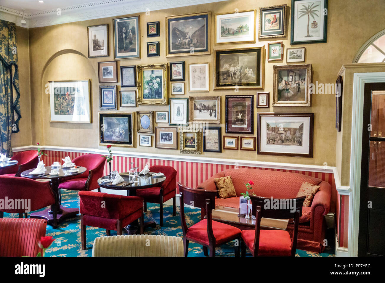 London England, Großbritannien, Marylebone, Marble Arch, The Leonard, Hotel, Boutique, Inneneinrichtung, traditionelle Einrichtung, Seymour's Restaurant, Sitzgelegenheiten, Tische, Lobby, Großbritannien Stockfoto