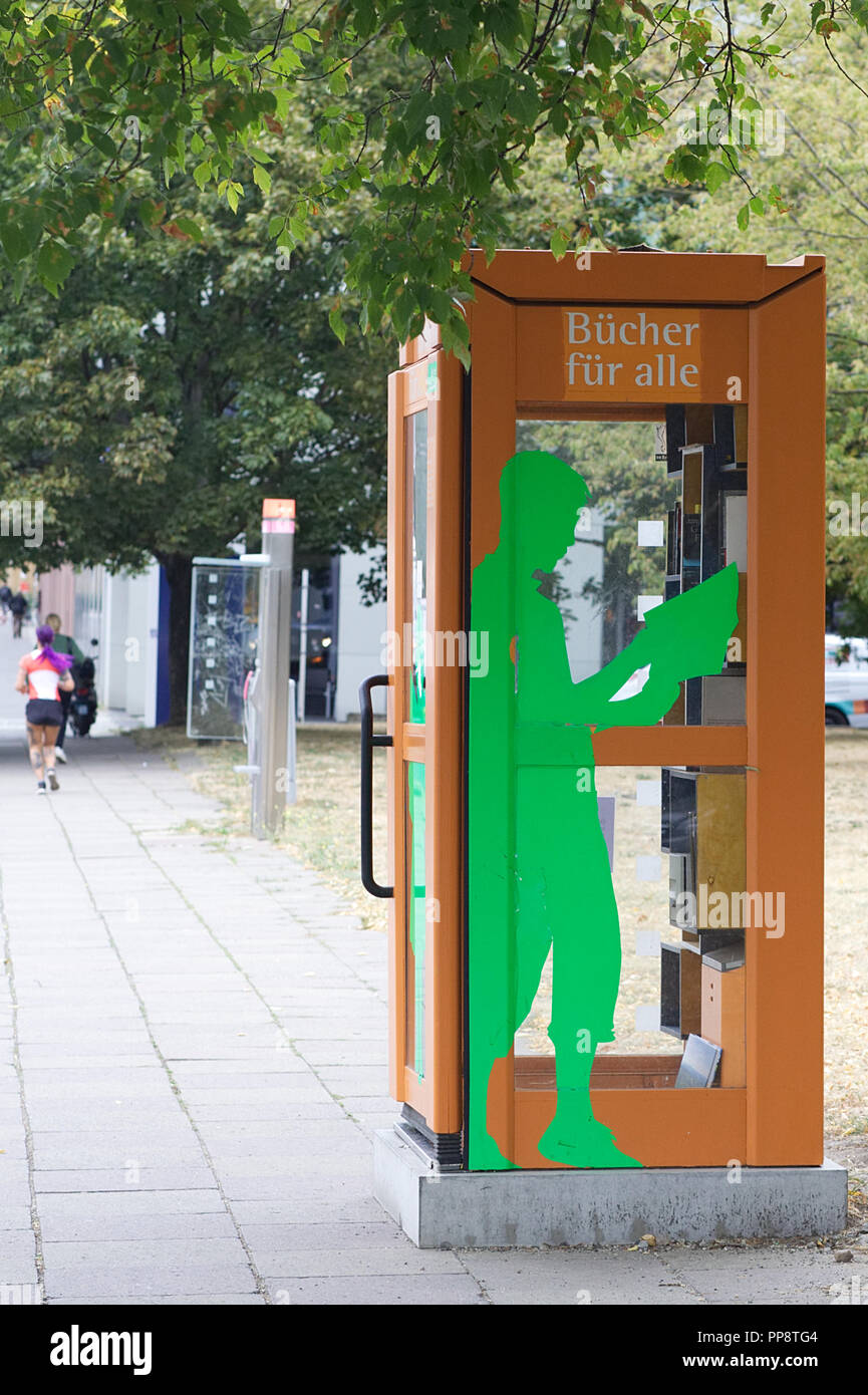 Gute / für Alle, die Liebe, Buch Bank in Berlin Deutschland Stockfoto