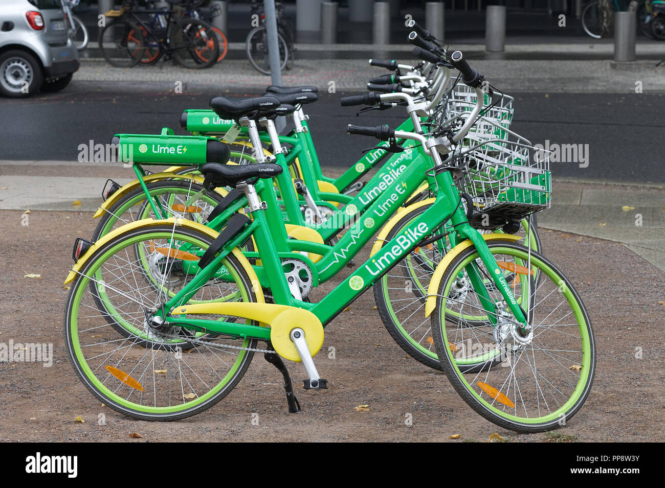 Kalk e Bike Sharing in Berlin, Deutschland Stockfoto