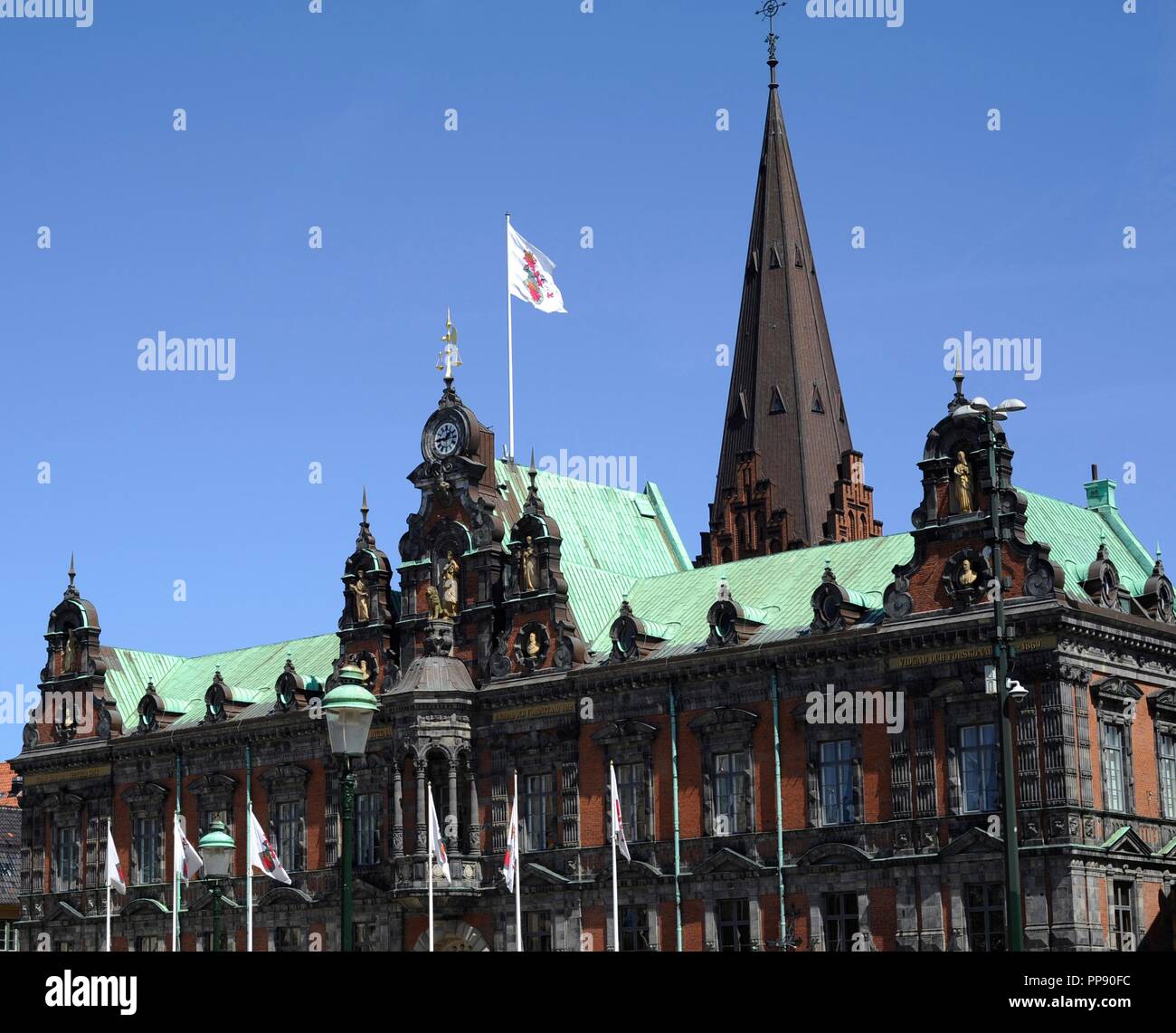 Schweden. Malmö. Stortorget Platz mit dem historischen Rathaus, erbaut ...