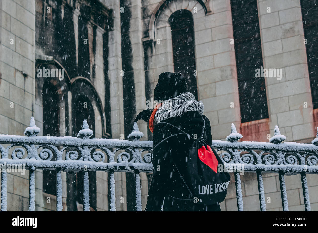 Eine verschneite Paris Szene Stockfoto