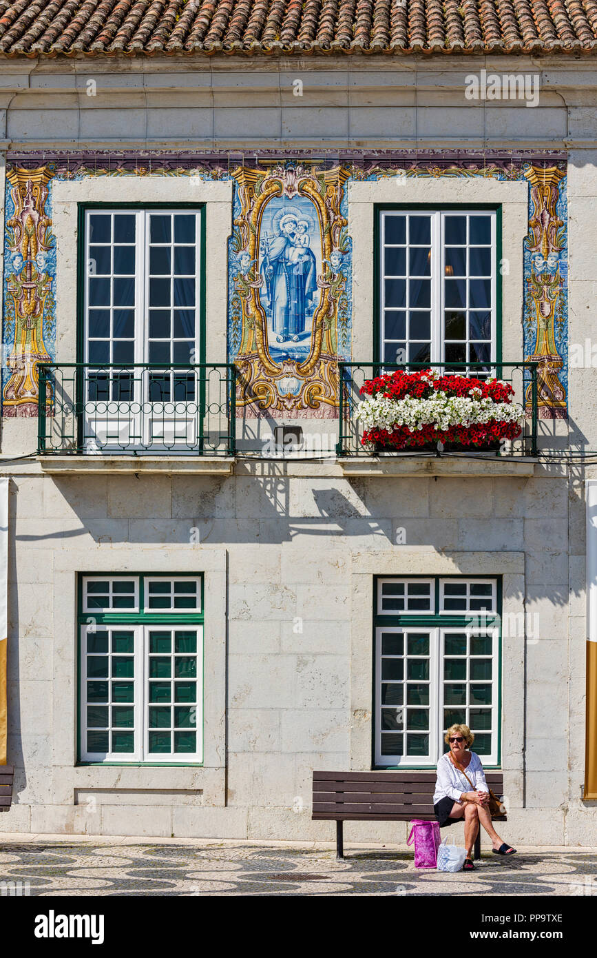 Cascais, Portugal, das Rathaus mit Azulejos Stockfoto