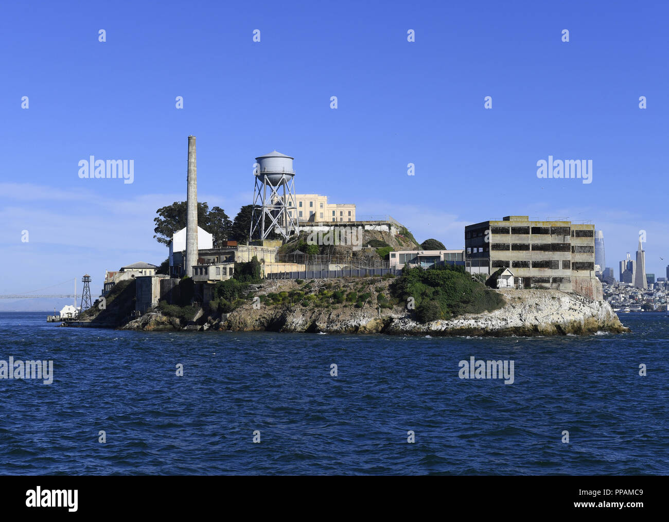 Blick auf die Insel Alcatraz in der Bucht von San Francisco Stockfoto