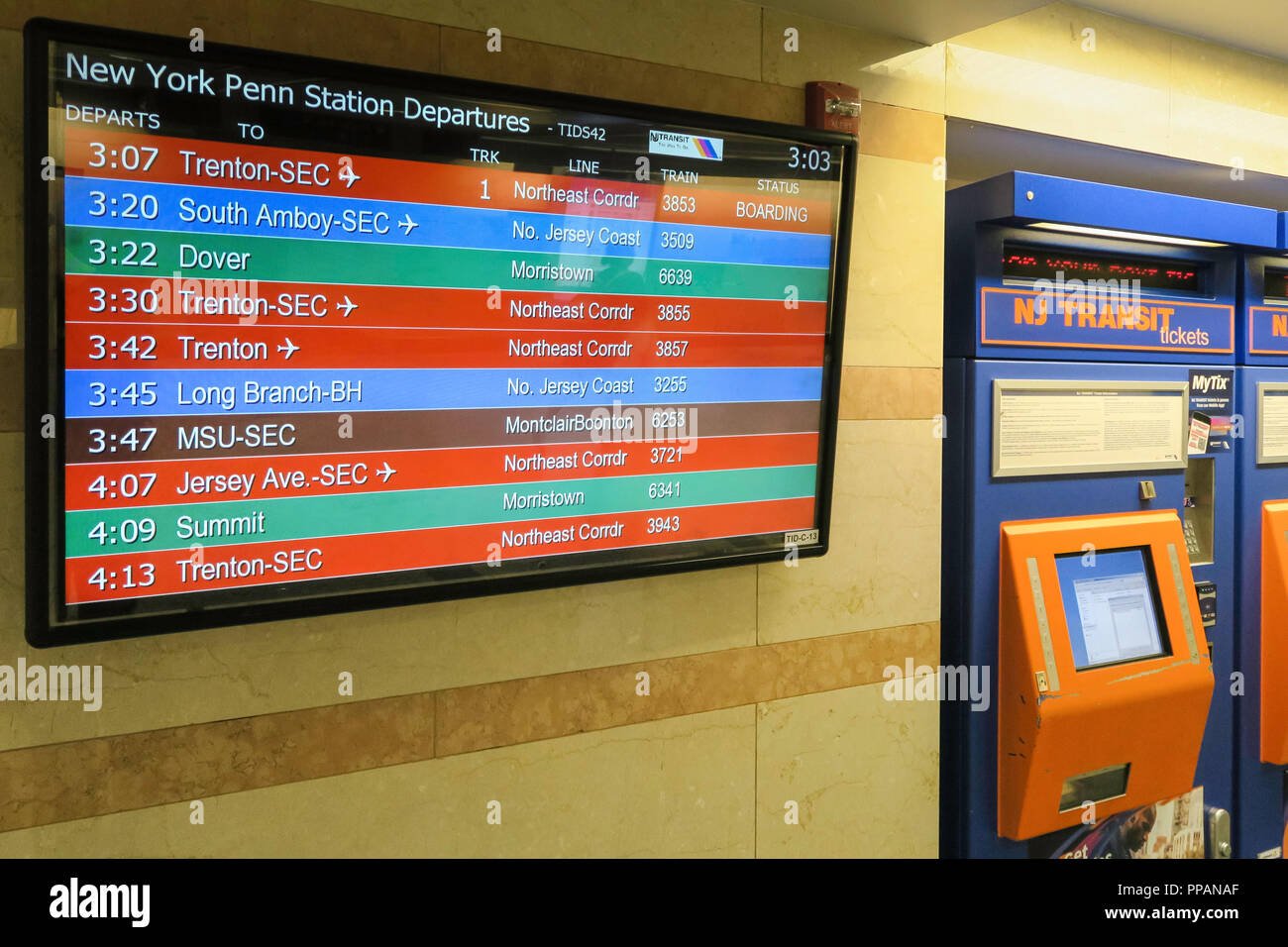 New-Jersey Durchfahrt dienen selbst Automaten, Penn Station, New York Stockfoto