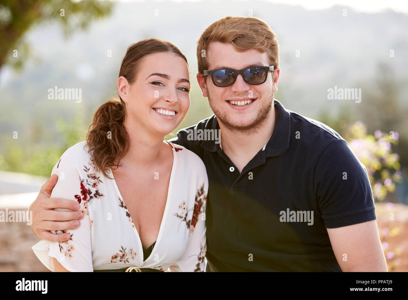 Portrait von Romantische junge Paar zusammen in den Urlaub Stockfoto
