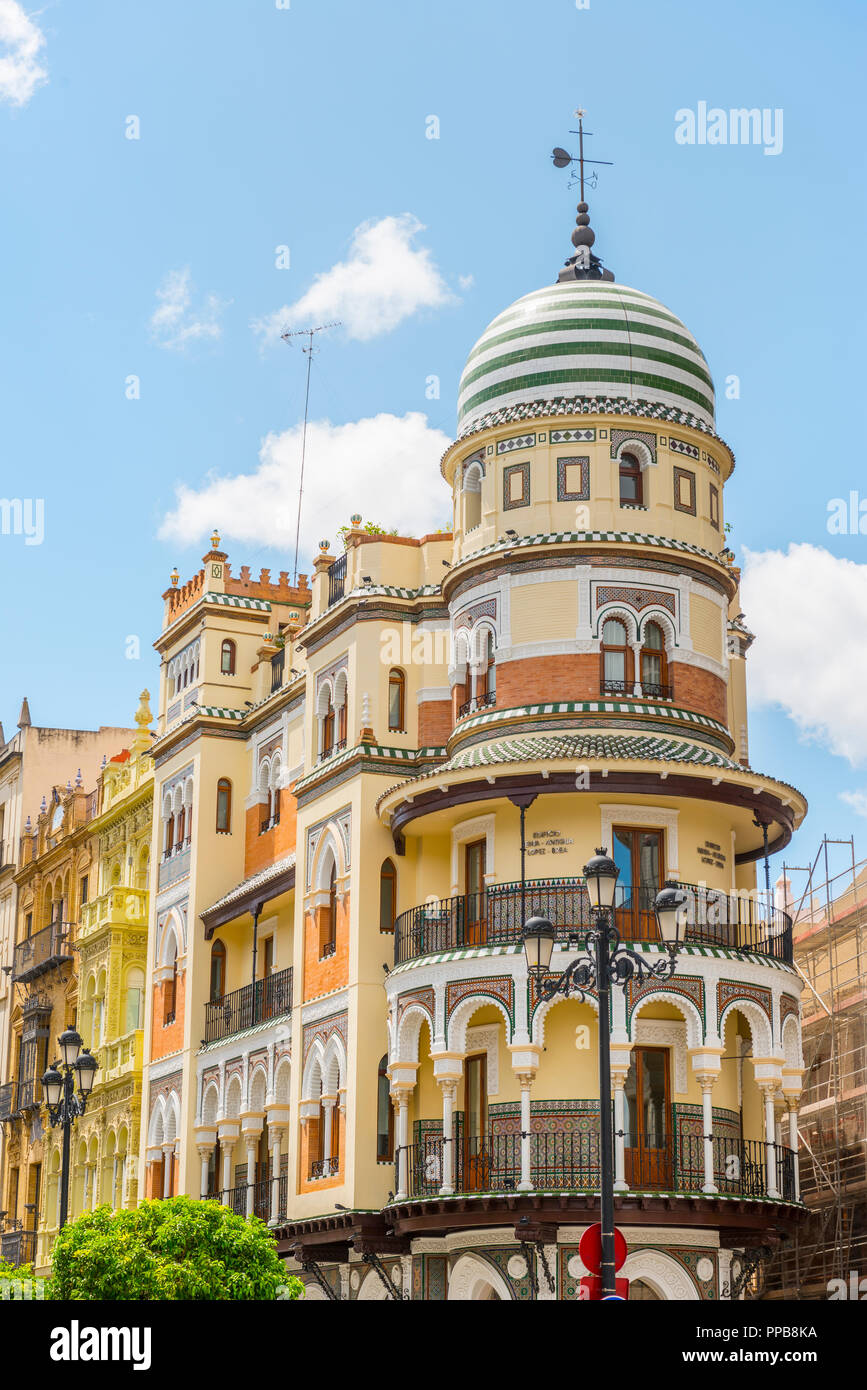 Haus, maurische Architektur, Edificio de La Adriática, Andalusien, Spanien Stockfoto