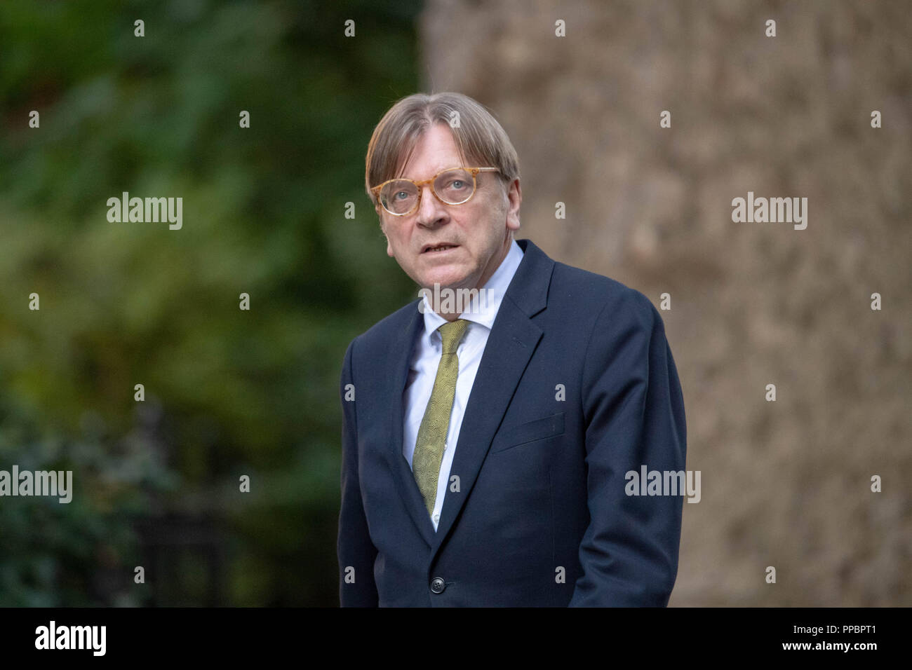 London, 24. September 2018, Guy Verhofstadt, der Führer der Allianz der Liberalen und Demokraten für Europa in der EU kommt in Downing Street 10 für ein Treffen mit dem Premierminister Credit Ian Davidson/Alamy leben Nachrichten Stockfoto