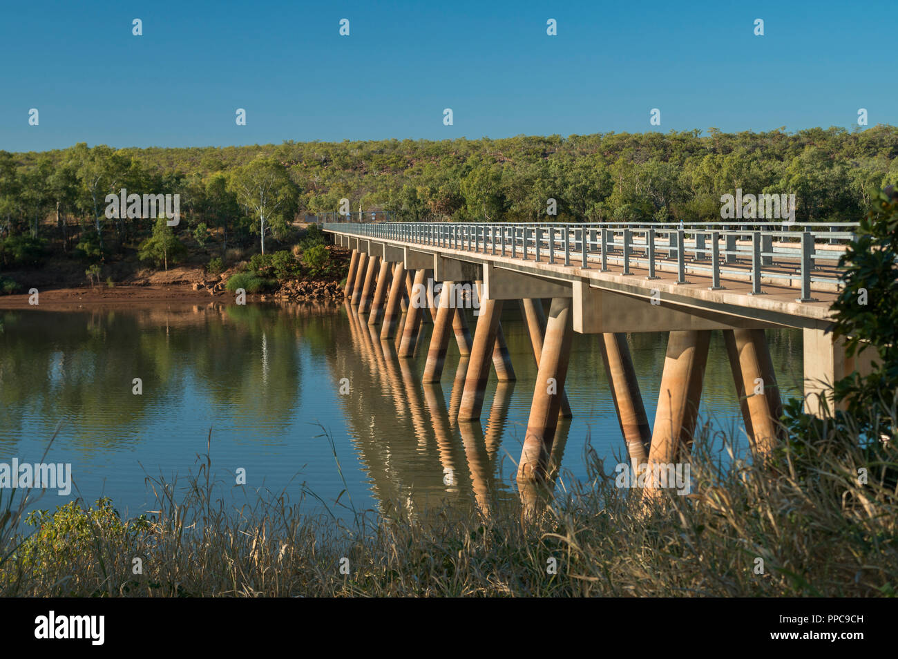 Brücke über Victoria River, Timber Creek, Northern Territory, Australien Stockfoto