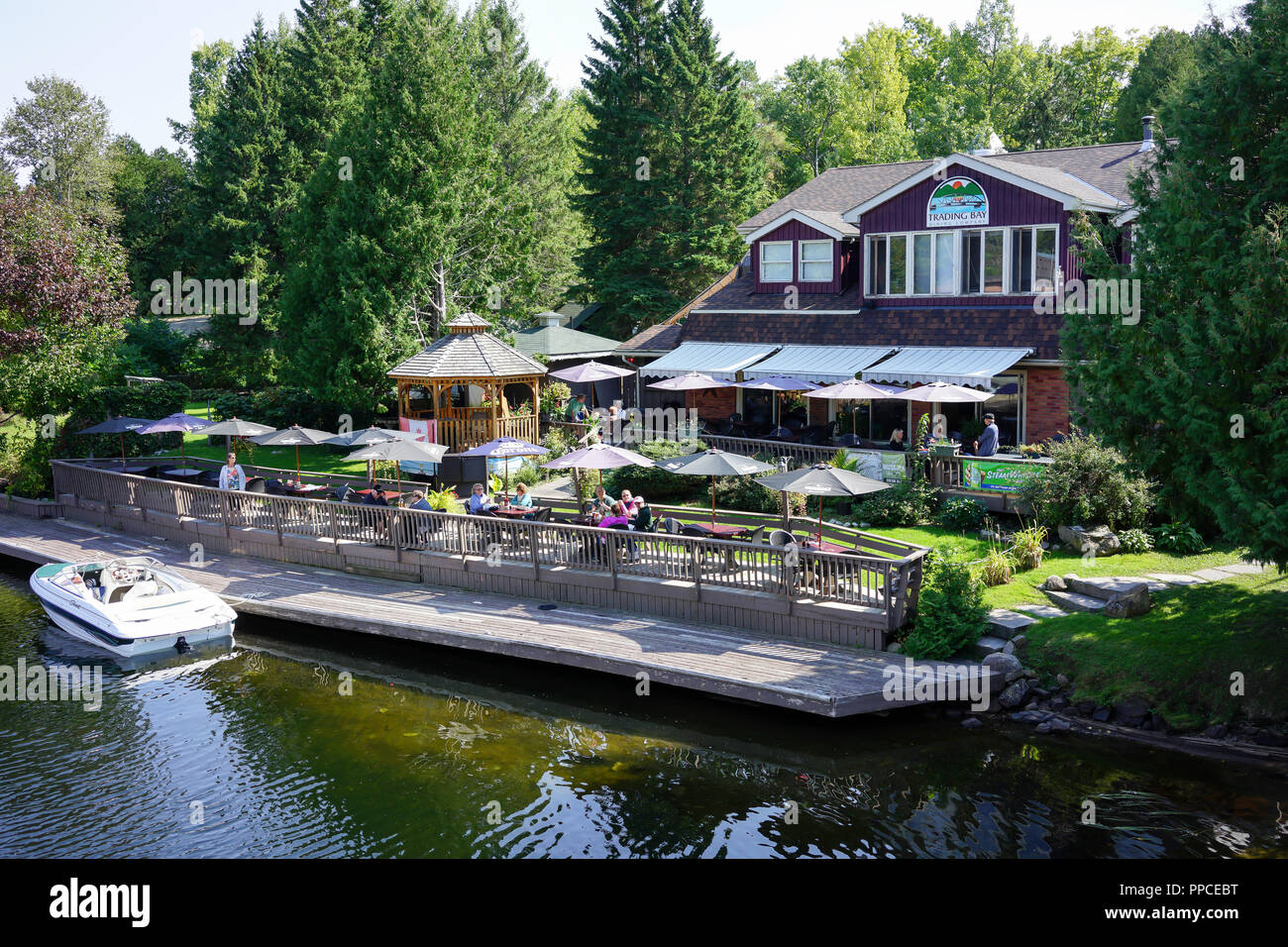 Dorest in Ontario, Kanada, an Hyw #35 schöne Aussicht, kleine Stadt Stockfoto
