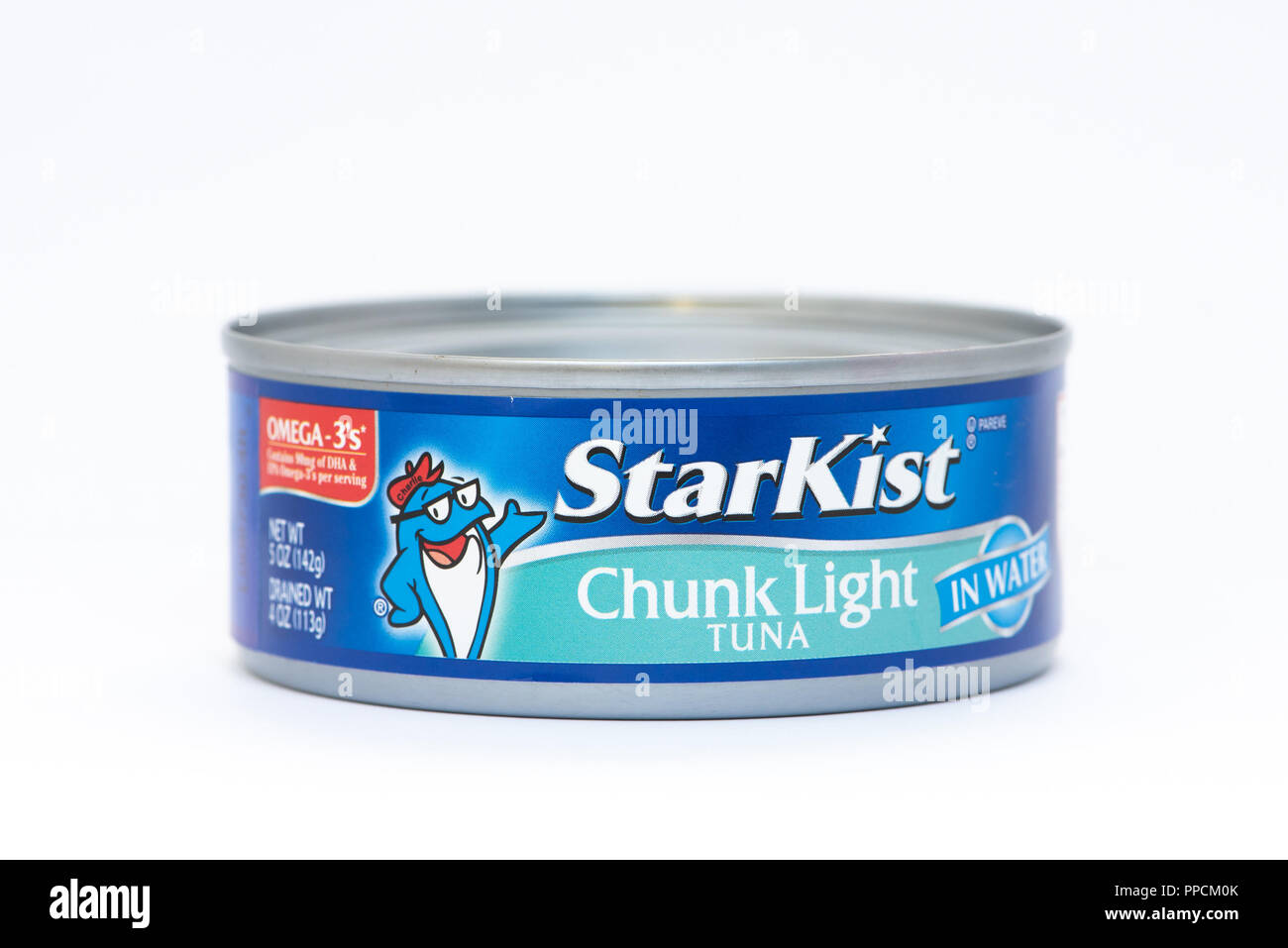 5 Unzedose StarKist chunk light Thunfisch in Wasser, eine gesunde Quelle von Omega-3 in einer ausgewogenen Ernährung. Stockfoto