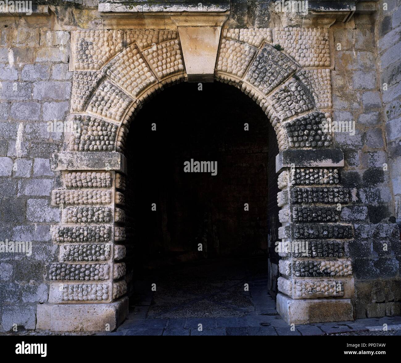 MURALLAS DEL CASTILLO DE PEÑISCOLA - PUERTA DE FELIPE II - SIGLO XVI. Autor: ANTONELLI BAUTISTA. Lage: CASTILLO. Castellón. Spanien. Stockfoto