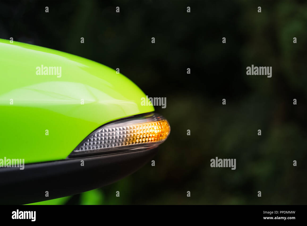 Blinker auto -Fotos und -Bildmaterial in hoher Auflösung – Alamy