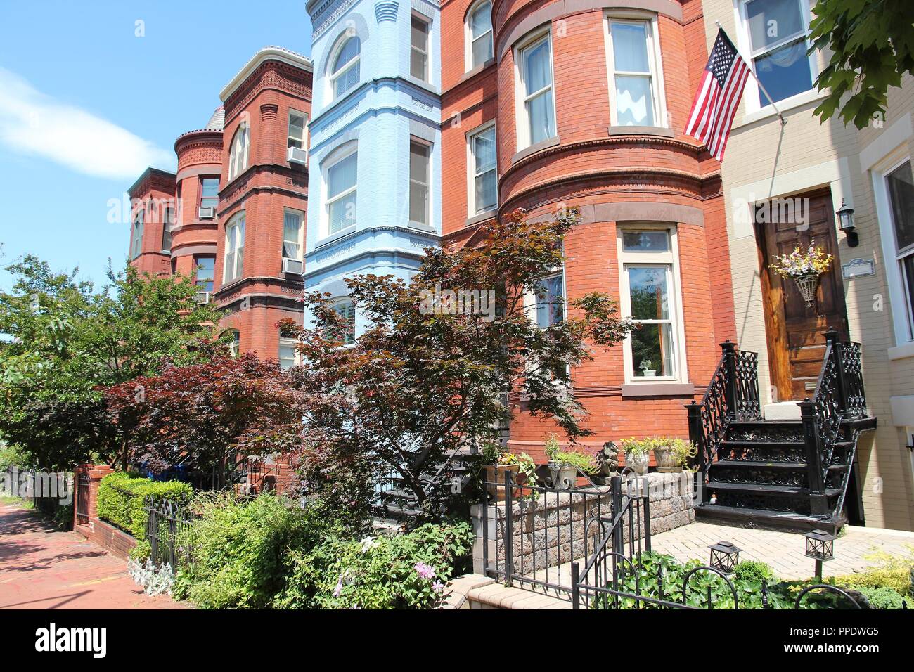 Washington, D.C., Hauptstadt der Vereinigten Staaten. Capitol Hill Viertel mit bunten Reihenhäuser. Stockfoto