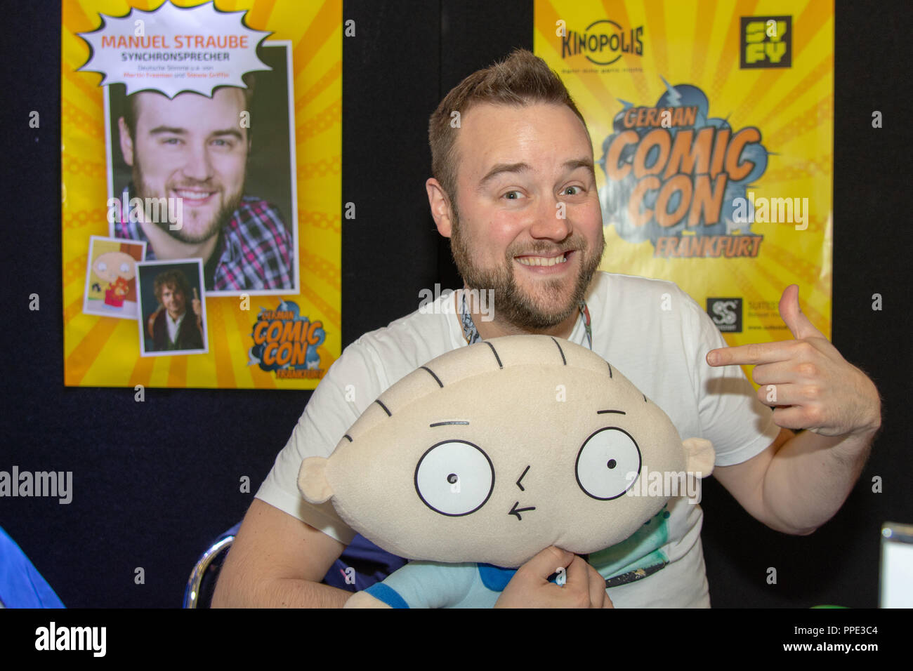 FRANKFURT, Deutschland - 6. Mai 2018: Manuel Straube (* 1984, Synchronsprecher, deutsche Stimme von Martin Freeman, Stewie Griffin, Jason Earles) an deutschen Comics C Stockfoto