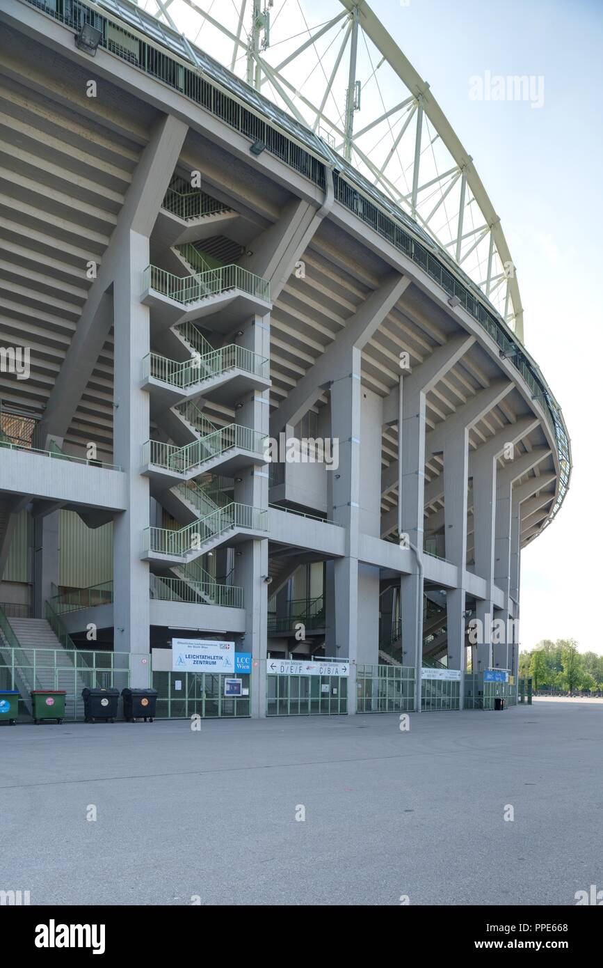 Wien, Praterstadion, Ernst-Happel-Stadion Stockfotografie - Alamy