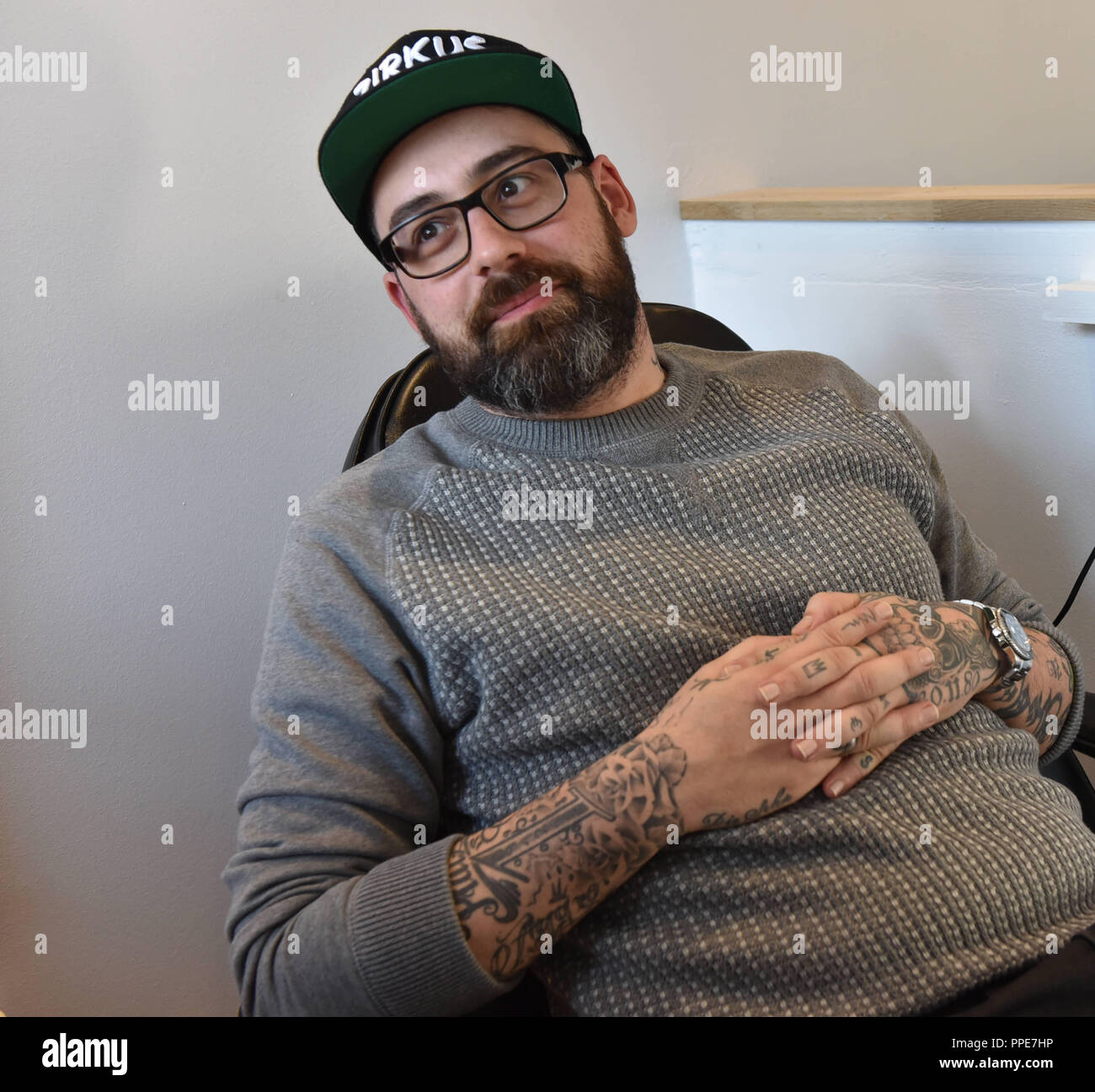 Der Berliner Rapper Sido (aka Paul Wuerdig) sein Tattoo Studio