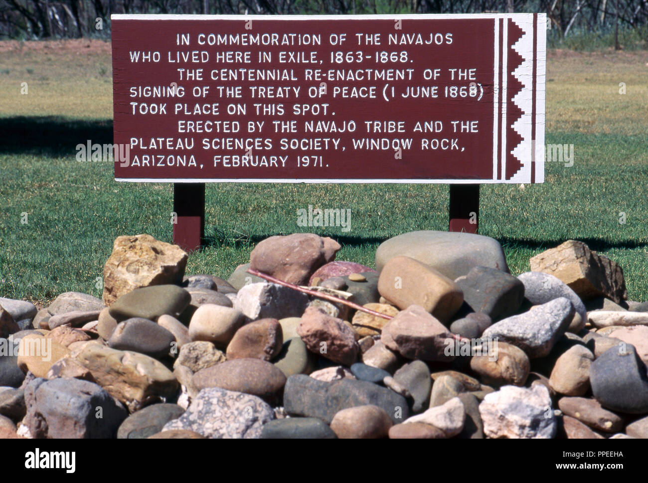 Navajo Denkmal für die Bosque Redondo (oder langen Spaziergang) neben dem Pecos River, Ft. Sumner, New Mexiko. Foto Stockfoto