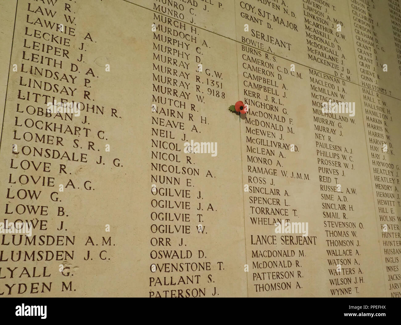 Cwgc ypres menin gate memorial -Fotos und -Bildmaterial in hoher ...