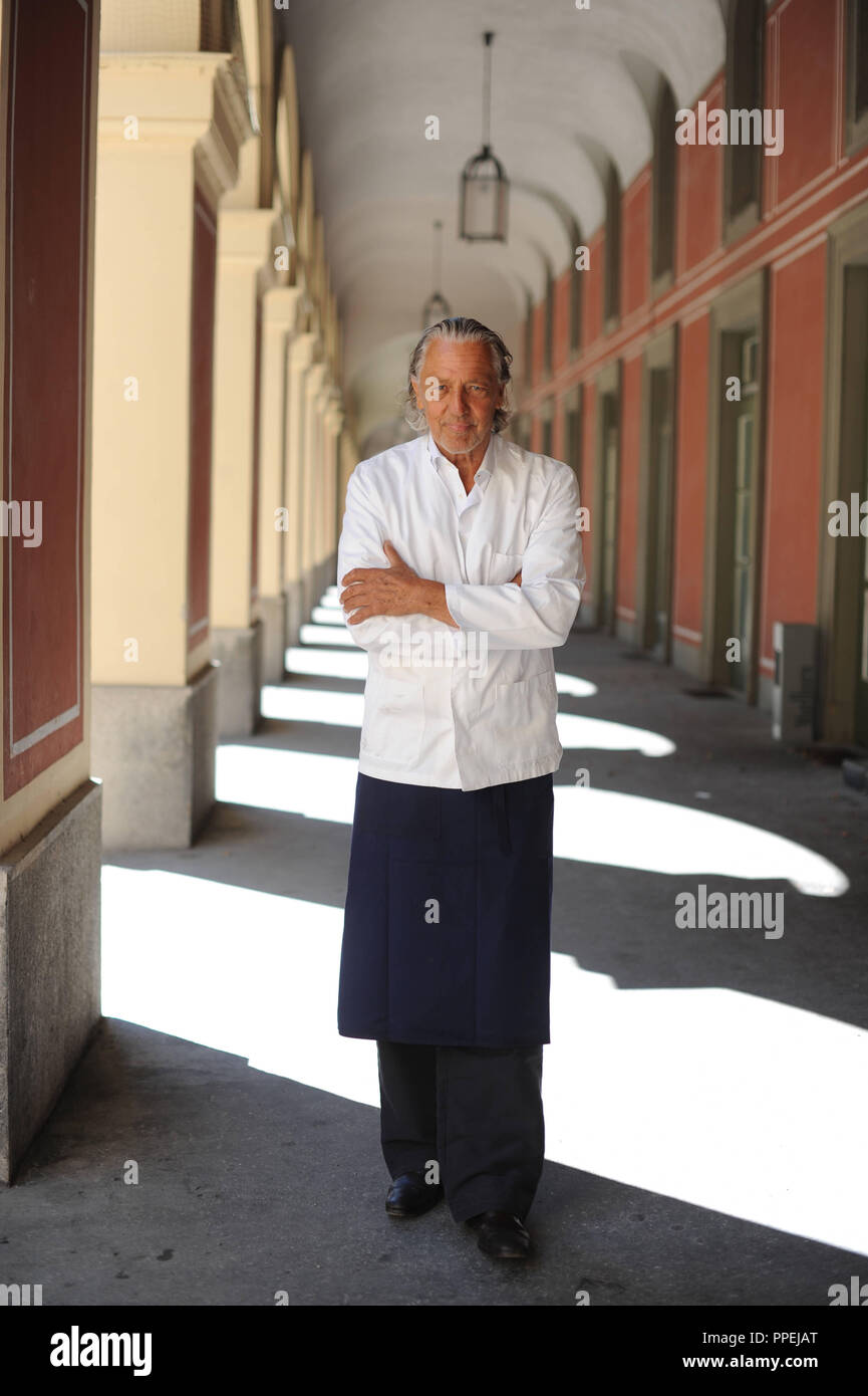 Charles Schumann Inhaber Der Chumann S Die Bar Im Hofgarten In Munchen Stockfotografie Alamy
