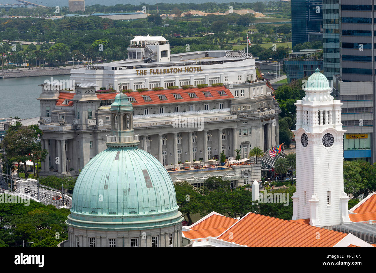 Luftaufnahme des luxuriösen Fullerton Hotel mit Blick auf die Marina Bay und den Singapore River in Singapur Republik Singapur Asien Stockfoto