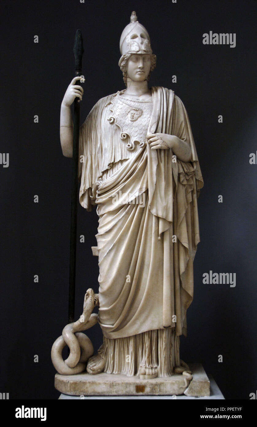 Das Athena Giustiniani oder Giustiniani Minerva. Parischem Marmor. Antonine römische Kopie einer griechischen Statue der Pallas Athene. 2. Jahrhundert. Braccio Nuovo. Chiaramonti Museum. Vatikanischen Museen. Vatikanstadt. Stockfoto