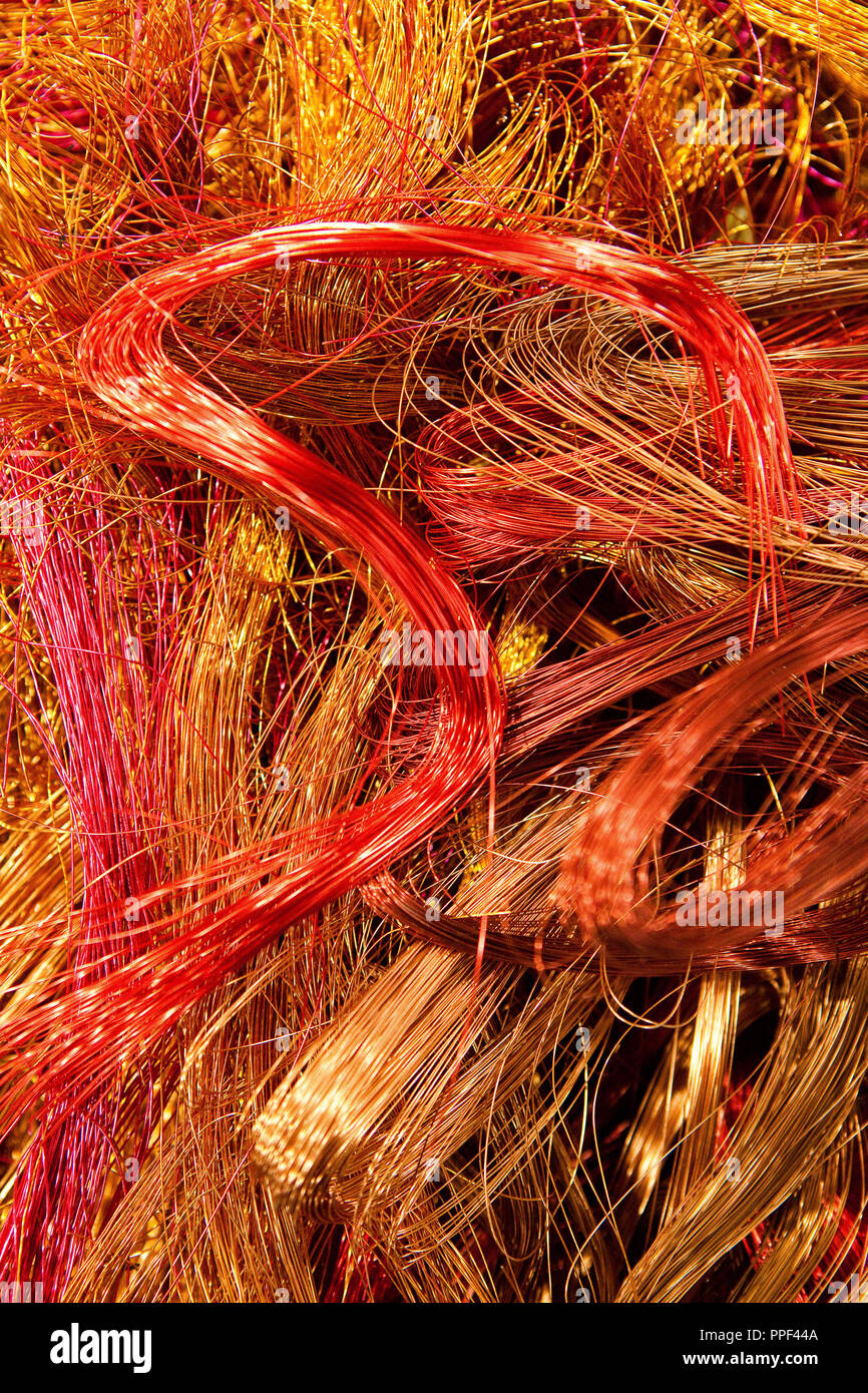 Kupferdrähte im Recycling von "Weißen Raben" in Dornach, wo beschäftigte Schwerbehinderte und langfristig arbeitslose Menschen. Stockfoto