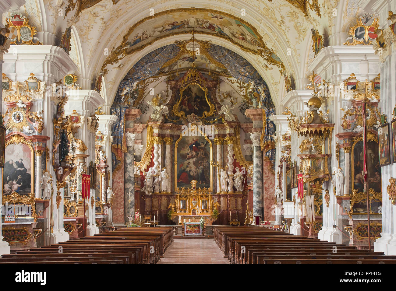 Raitenhaslach - Innenansicht der herrlichen Abtei Kirche in der Stadt Burghausen, Inn-Salzach-region, Oberbayern, Bayern, Deutschland. Stockfoto