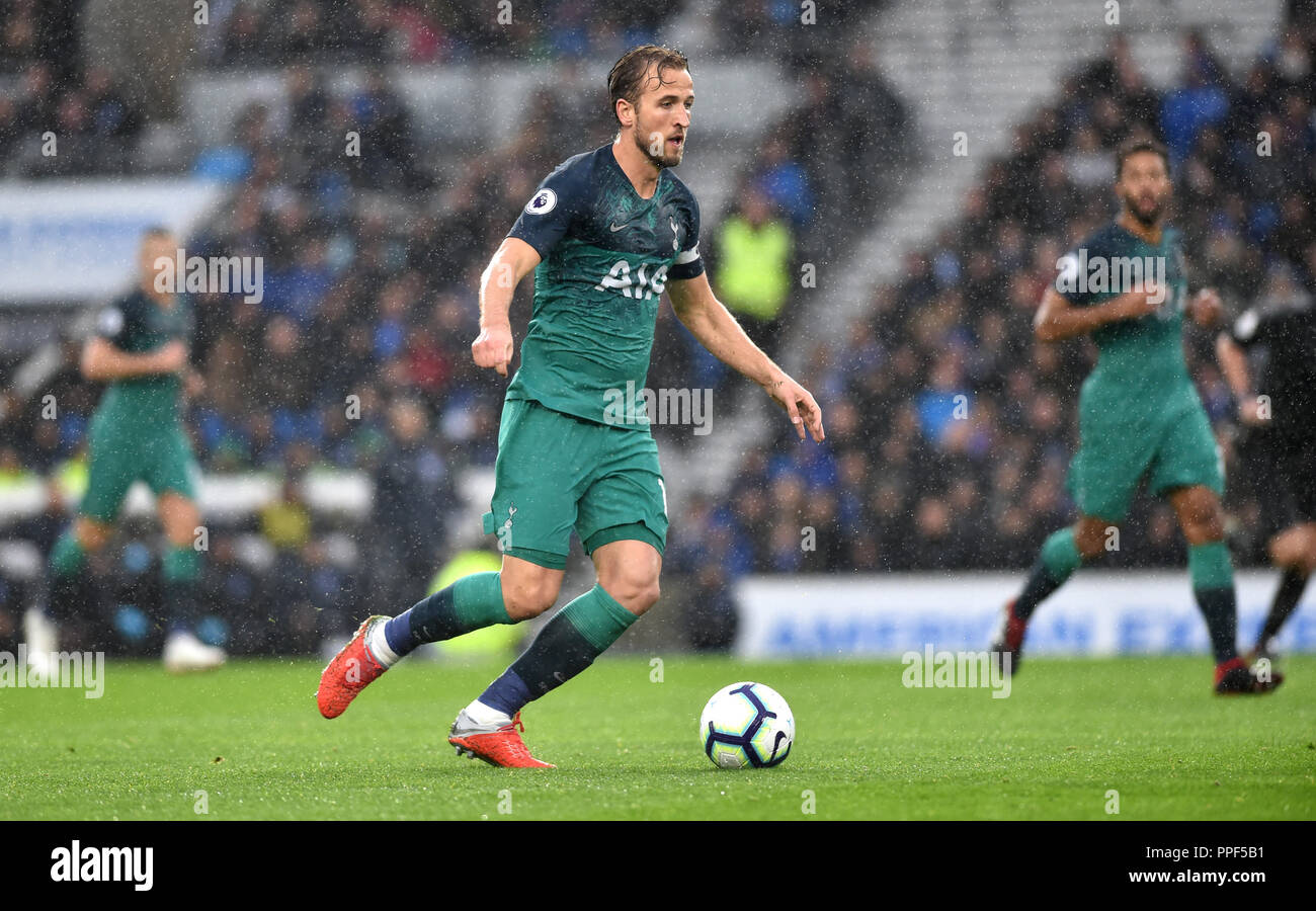 Harry Kane der Sporen während der Premier League Match zwischen Brighton und Hove Albion und Tottenham Hotspur im American Express Community Stadion, Brighton, 22 Sept 2018 Redaktionelle Verwendung nur. Kein Merchandising. Für Fußball Bilder FA und Premier League Einschränkungen Inc. kein Internet/Mobile Nutzung ohne fapl Lizenz - für Details Kontakt Fußball Dataco Stockfoto