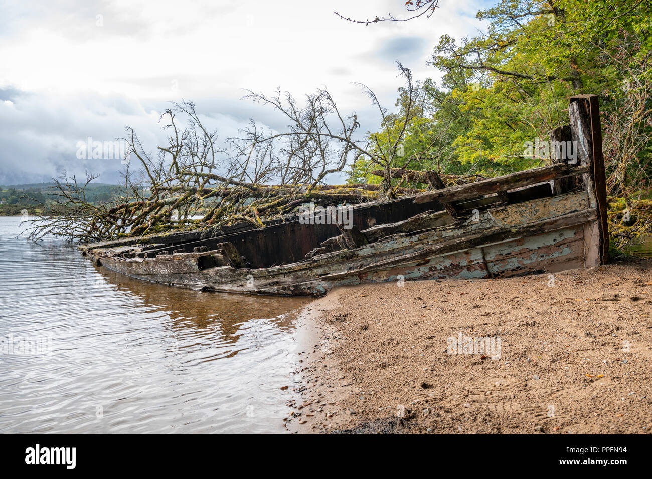 Schiffswreck, Loch Lochy, Highlands, Schottland Stockfoto