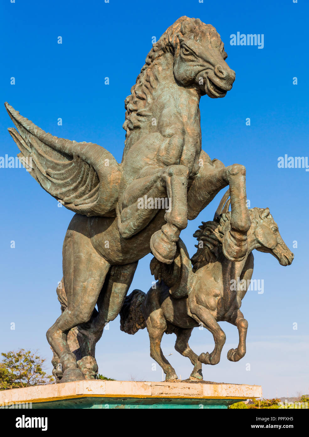 Cartagena, Kolumbien - 5. März 2017: Pegasus Statuen im Centro Historico von Cartagena de Indias Bolivar in Kolumbien Südamerika Stockfoto