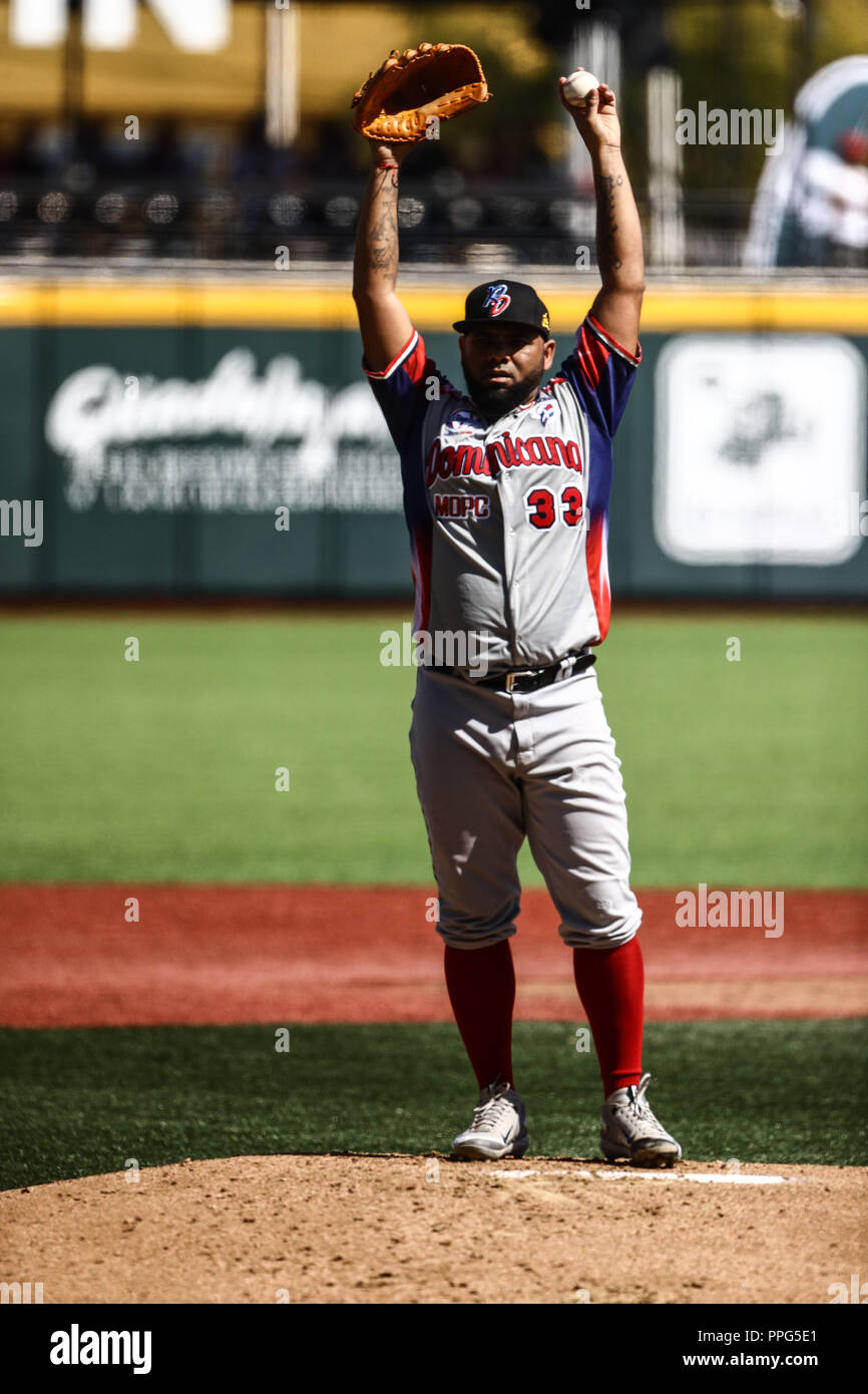 Francisley Bueno Krug abridor de Dominicana. . Acciones, durante el Partido de Beisbol entre Criollos de Caguas Puerto Rico contra las Águilas Stockfoto