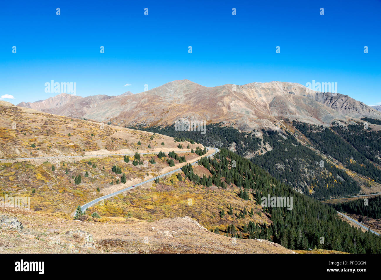 Haarnadelkurven bei Continental Divide in Colorado, USA Stockfoto