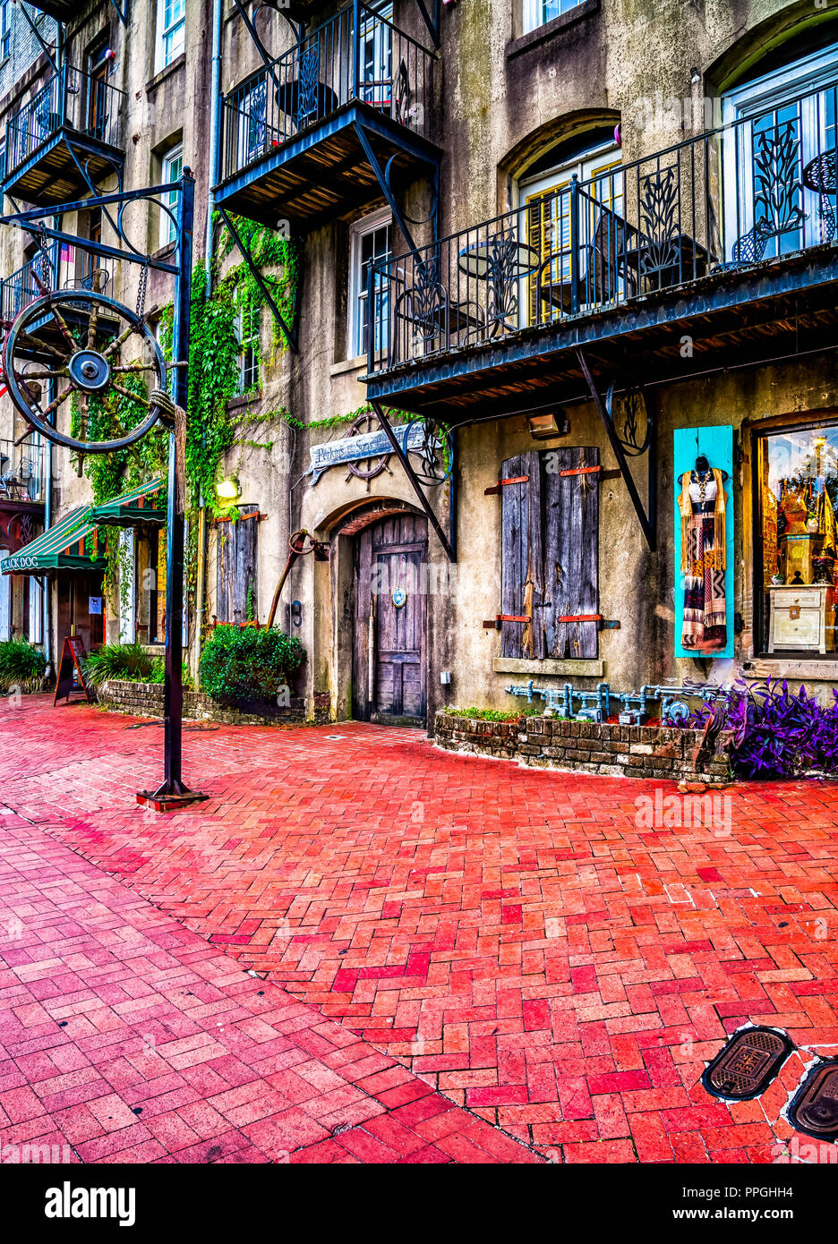 Balustrade balcony Fotos und Bildmaterial in hoher Auflösung Alamy